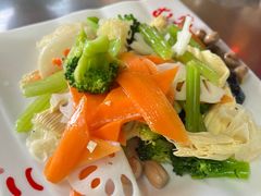 -屯老二农家铁锅炖·行业领军者(梅江店)