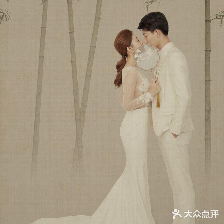 工笔画婚纱照成片 满屏的中国风 越简单越高级