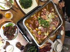 -聚汇三少·龙虾·中餐厅(莫邪路新天地店)