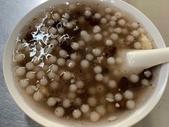 -芳婆糕团店(王府大街店)