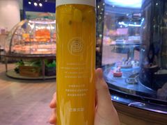 霸气芒果西番莲茶饮品-巴黎贝甜·生日蛋糕(环球中心店)