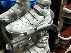 -李宁(大宁国际旗舰店)