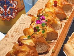 芝士爆浆面包鸡-玖融湖院(河东六纬路店)