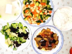-天鹅到家·保姆月嫂育儿嫂(总店)