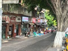 -张记奔吃小面