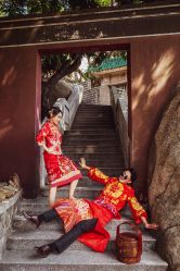 -现代经典婚纱摄影
