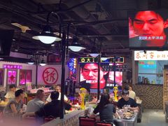-马路牙子烧烤音乐酒馆(望京店)