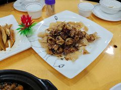 -鹏城人家海鲜酒家·23年老字号(较场尾店)