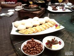 雪山包和叉烧酥-上海浦东假日酒店