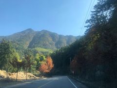 -罗田薄刀峰风景区