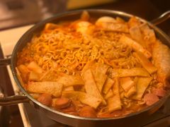 罗杰年糕部队火锅-양평식당·杨平食堂(华贸店)