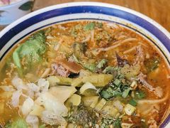 -云阿蛮云南生烫牛肉米线(奉贤路店)