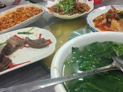 -洪霞餐馆