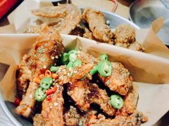 炸鸡翅一半一半-富乐满韩国正宗炸鸡韩国料理(虹泉路店)