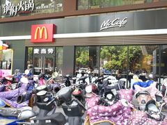 门面-麦当劳(杭州西湖银泰百货店)