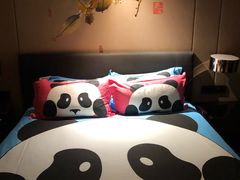 -成都保利公园皇冠假日酒店(熊猫基地店)
