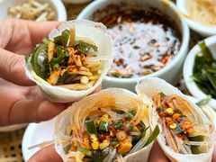 -包整·丝娃娃(一览甲秀楼风景店)