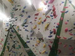 -绿壁虎攀岩基地(Tcar店)