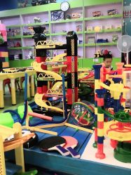 -开心哈乐亲子乐园(东森时尚百货店)