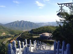 -定都峰