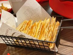 -胖哥俩肉蟹煲(湖滨银泰in77店)