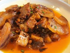 -小洞天柴火土菜馆