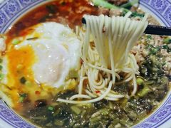 辣肉面-沪西老弄堂面馆(定西路店)