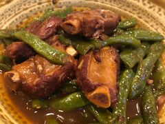 排骨焖扁豆-东四民芳餐厅(世茂工三店)
