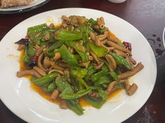 -余杨鸭鸭餐厅