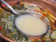 -洱火云南酸菜牛肉火锅(石景山当代商城店)