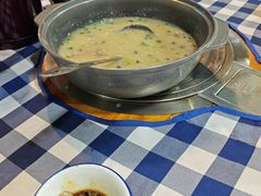 -洞密园美食城(富华路店)