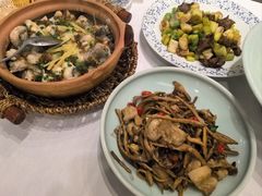 -围龙屋客家食府(福田店)