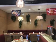 大堂-粤仔湾砂锅粥(广益哥伦布店)