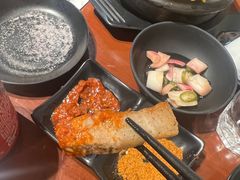 -肉甲韩国木炭烤肉(新壹街1店)