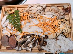 -花菇朵 ll 野生菌火锅·精品云南菜(后沙峪店)