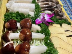-慢丽江·云南野生菌土鸡锅(付家庄店)