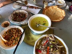 -马尔龙新疆饭店·清真(瑞景店)