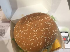 -麦当劳(轻轨曹杨路店)