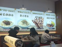 大堂-华天新川面馆(缸瓦市店)