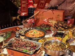 -何师烧烤Pro ·江湖川菜·小龙虾·精酿(太古里旗舰店)