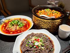 -万重锦·人文川菜馆(骡马市店)