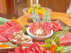 -炼火烤肉店
