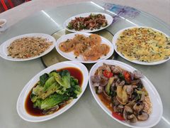 -红月湾海鲜饭店•沙滩海景(双月湾店)