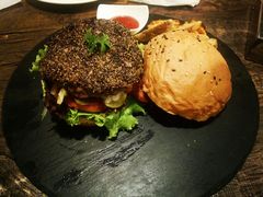 -HIGH FIVE哈福手工汉堡(桂林路店)