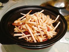 砂锅腊肉花生苗-湘潭九龙鱼头店(城南西路店)