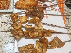 -小董哥烤串·爆汁大油边(故宫店)