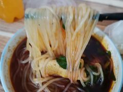麻辣米线-老字号杨坡红油米线腊汁肉夹馍(东四道巷店)