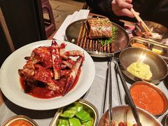 -草家酱蟹炭火烤肉店(珲春南路一店)
