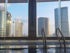 -上海龙之梦万丽酒店游泳池