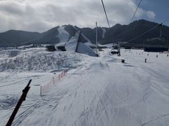 -丝绸之路山地度假区滑雪场